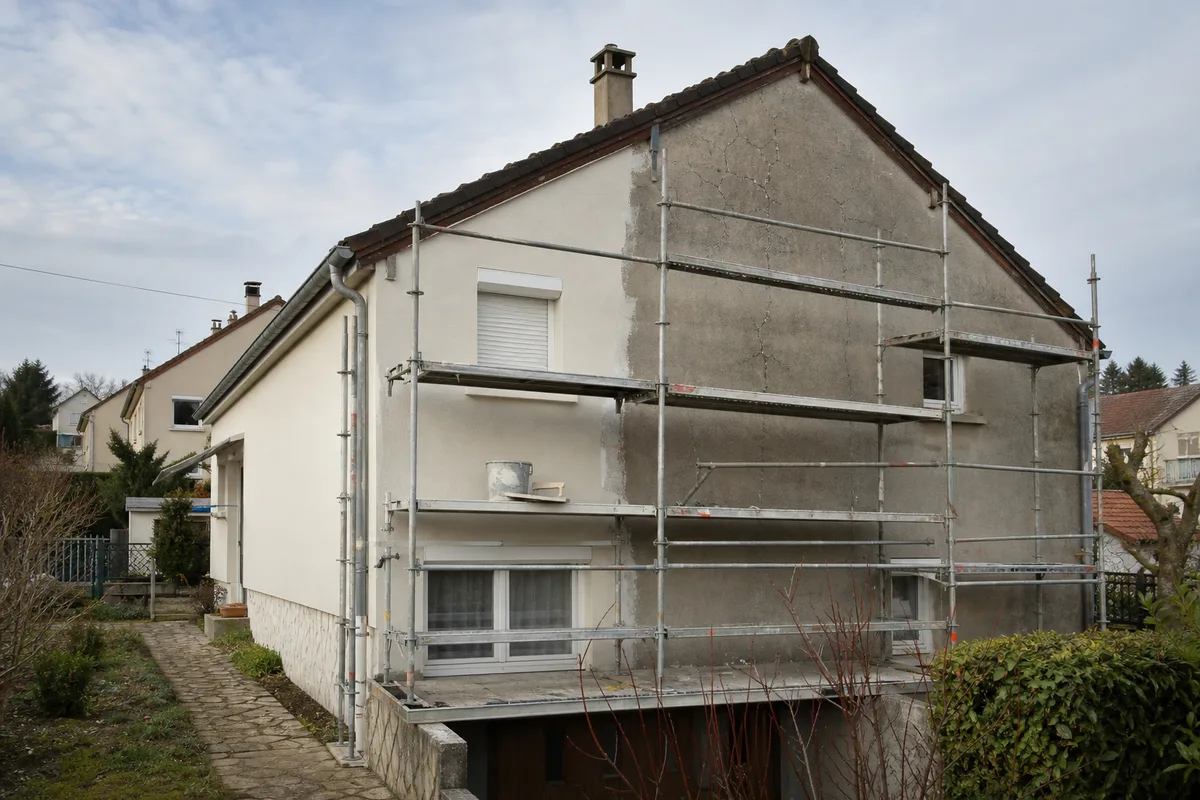 Ravalement de façade dans le Val-d'Oise (95) : artisans et prix